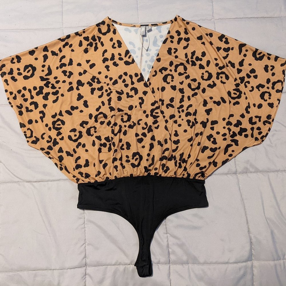 Angel sleeve Wrap Bodysuit in Animal Print